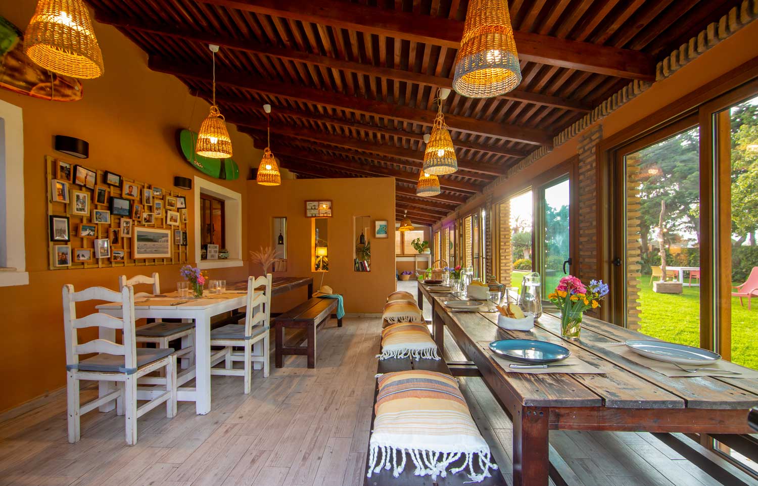Comedor Nexo Surfhouse