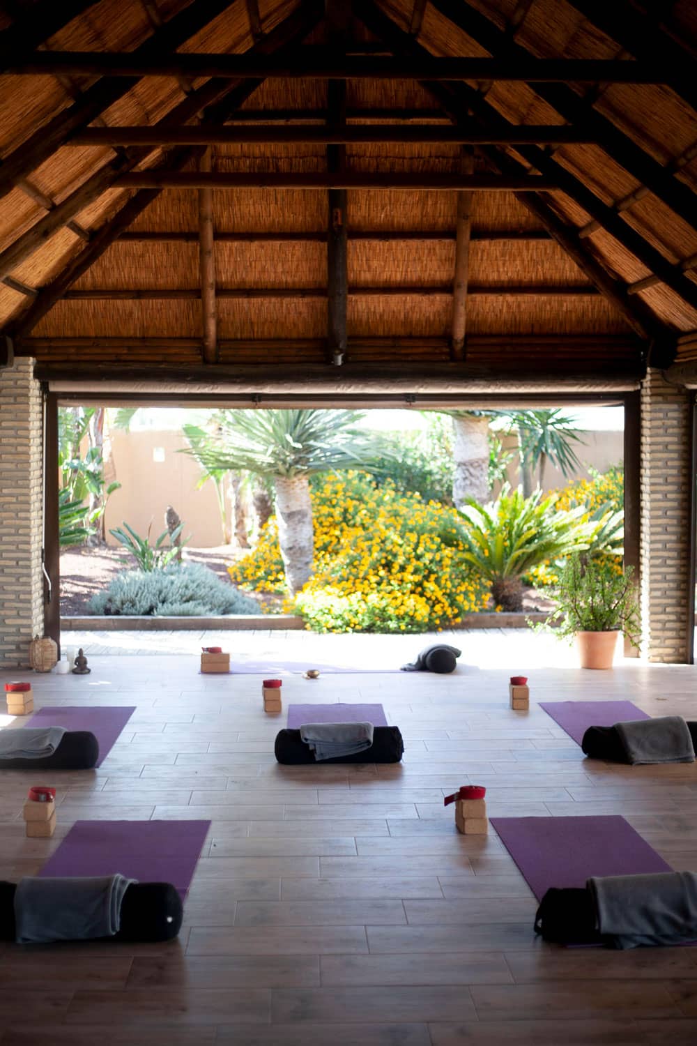 Material para retiro de yoga