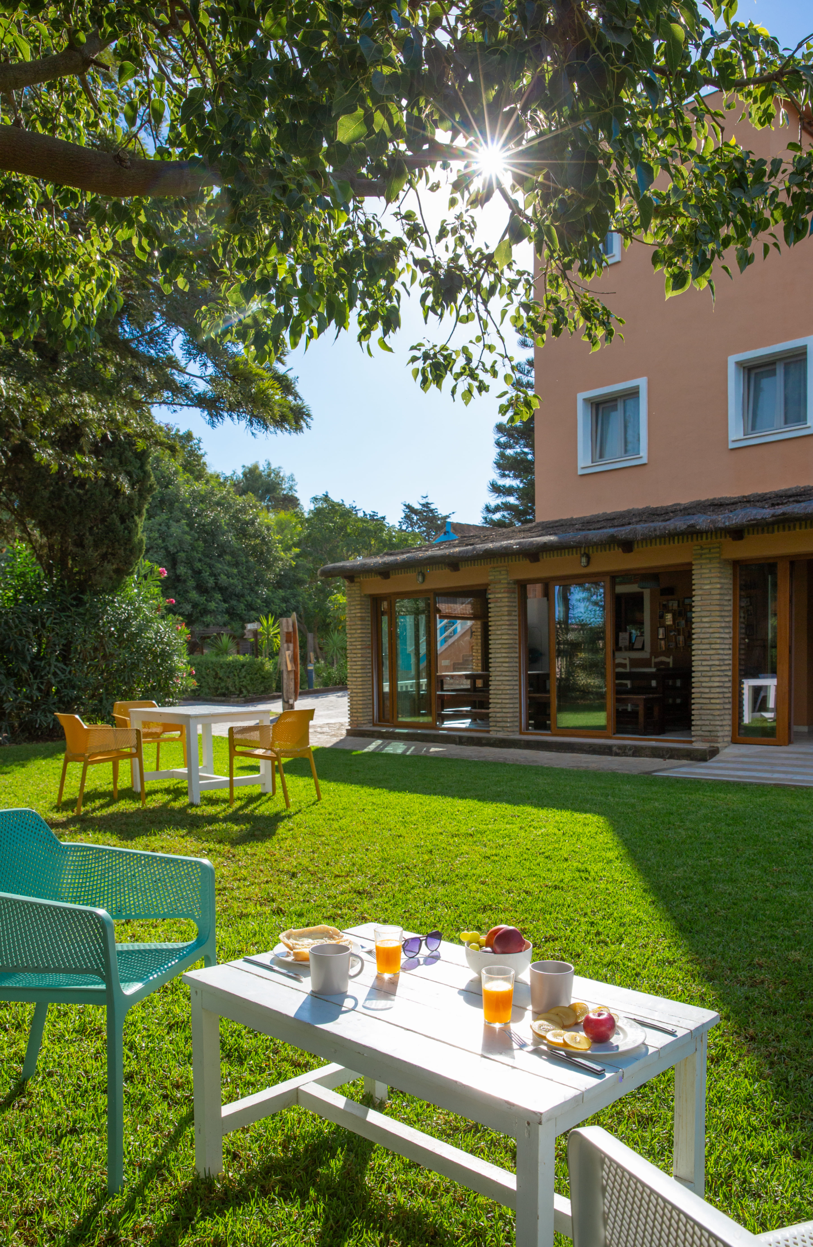 Shared area at NEXO Surfhouse in El Palmar