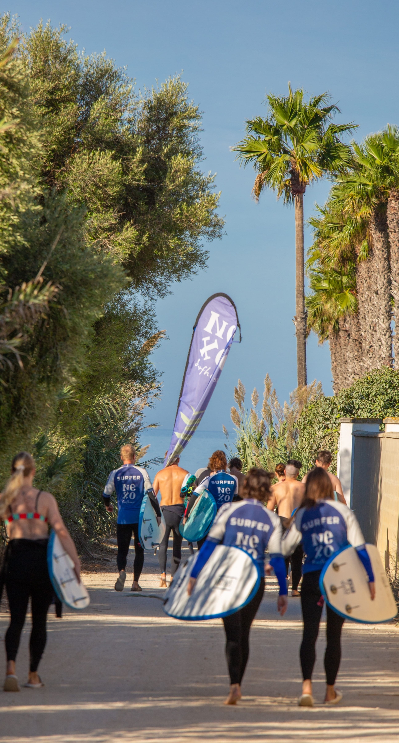 Group sharing the experience at NEXO Surfhouse